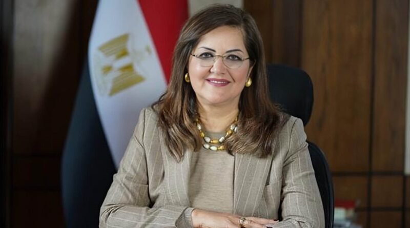 هالة السعيد : المؤتمر الاقتصادي يعمل لتوفير فرص عمل لائقة حيث معدل بطالة الإناث 3 أضعاف بطالة الذكور،