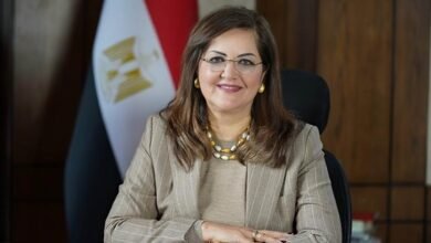 هالة السعيد وزيرة التخطيط تلتقي وفدا من بورصة مسقط