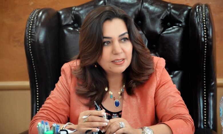 وزيرة التنمية المحلية تؤكد الالتزام بالمدة المحددة لإنجاز طلبات تقنين الأراضي