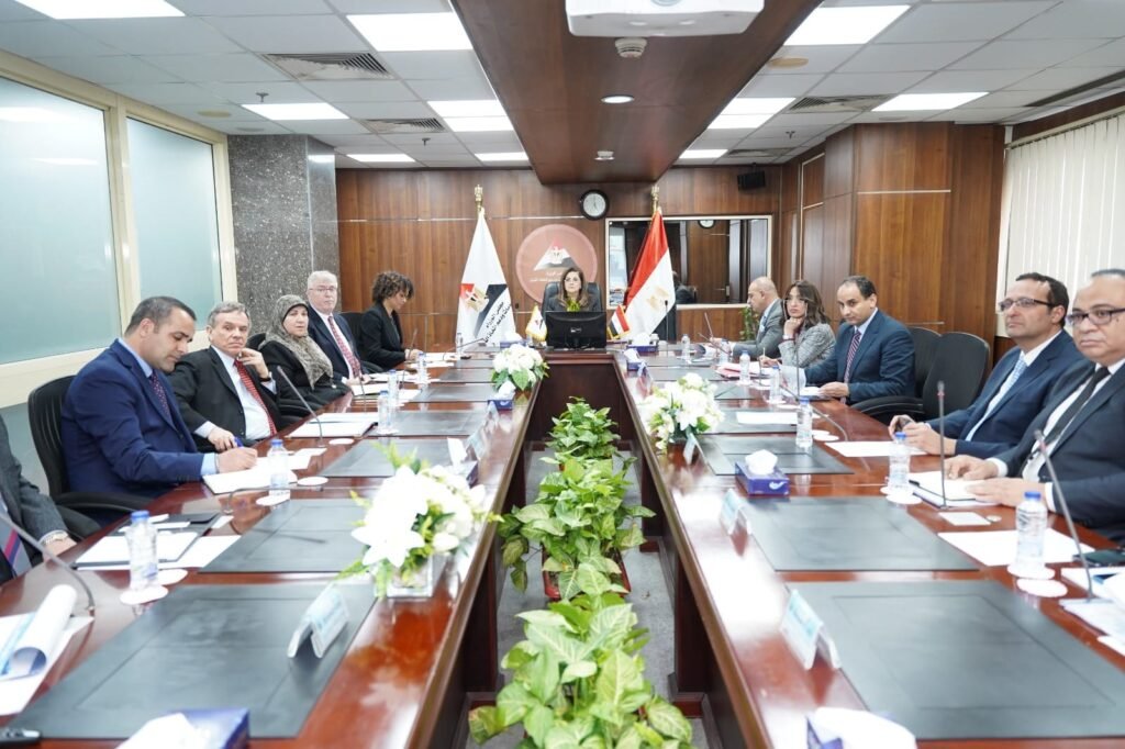 هالة السعيد وزيرة التخطيط والتنمية الاقتصادية تناقش مشروع قوى عاملة مصر مع ممثلي الوكالة الأمريكية للتنمية الدولية USAID