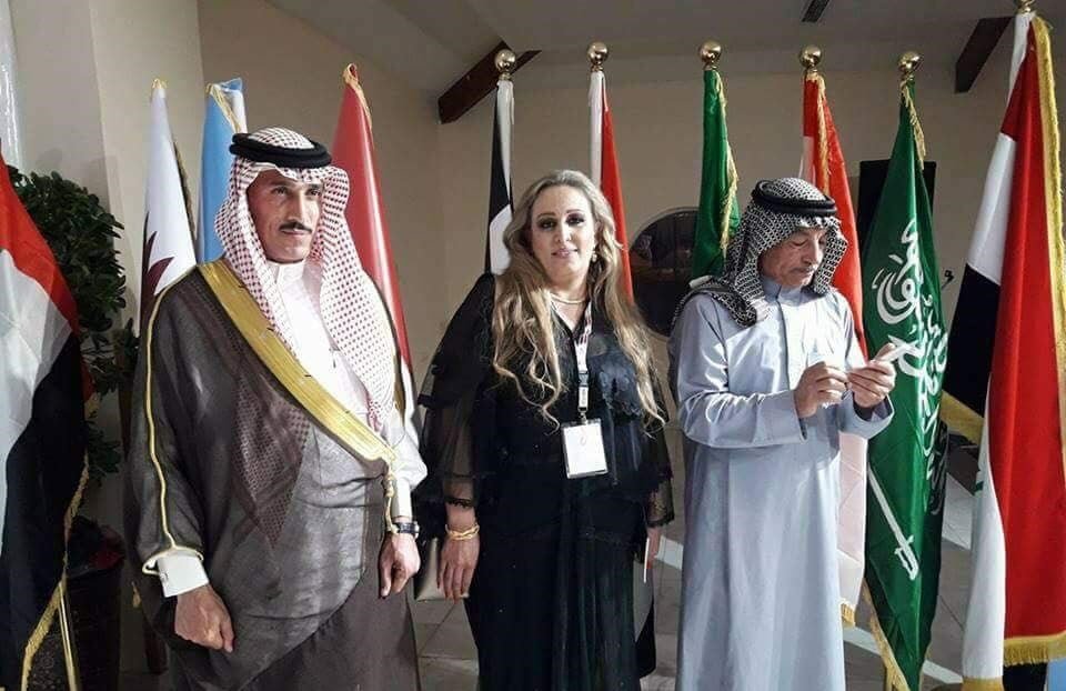 وصال الصقار تقدم واجب العزاء في وفاة الشاعر الكبير كاظم السعدي