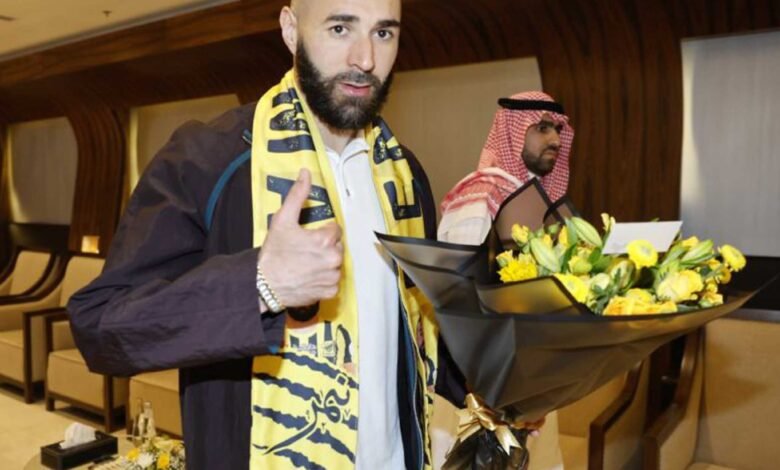 عاجل : اتحاد جدة يعلن عن وصول كريم بنزيما لبدء مسيرته الرياضية بالنادي مع الفريق بالدورى السعودي
