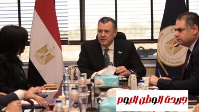أحمد عيسى وزير السياحة والآثار يبحث آليات دفع مزيد من الحركة السياحية الوافدة من السوق الإسباني إلى مصر 