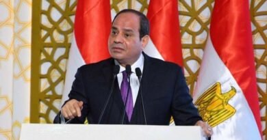 الرئيس السيسي: ذكرى عيد الشرطة مصر خاضه حربا من تضحيات الشهداء من رجال القوات المسلحة والشرطة 