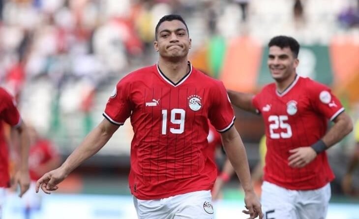 الاتحاد الأفريقي لكرة القدم "كاف " يشيد بمستوى اللاعب المصري مصطفى محمد – فيديو