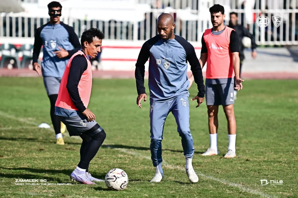 خاص | حسين لبيب يشاهد مران الزمالك اليوم من المغرب " فيديو "