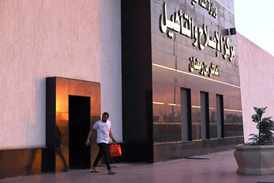 عاجل .. قرار النائب من العام المستشار ببدء تنفيذ إخلاء سبيل 151 محبوسا احتياطيا