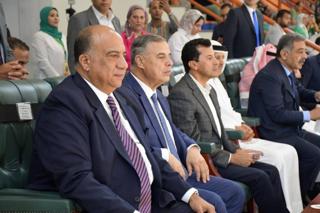 أشرف صبحي ومحافظ الاسكندرية يشهدان معن نهائي البطولة العربية للسلة للأندية رجال