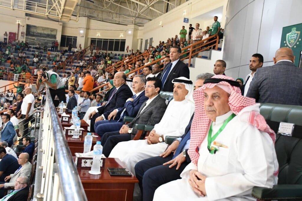 أشرف صبحي ومحافظ الاسكندرية يشهدان معن نهائي البطولة العربية للسلة للأندية رجال