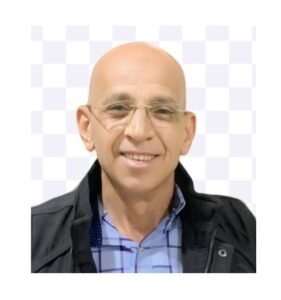 الكاتب الصحفي حسن النجار