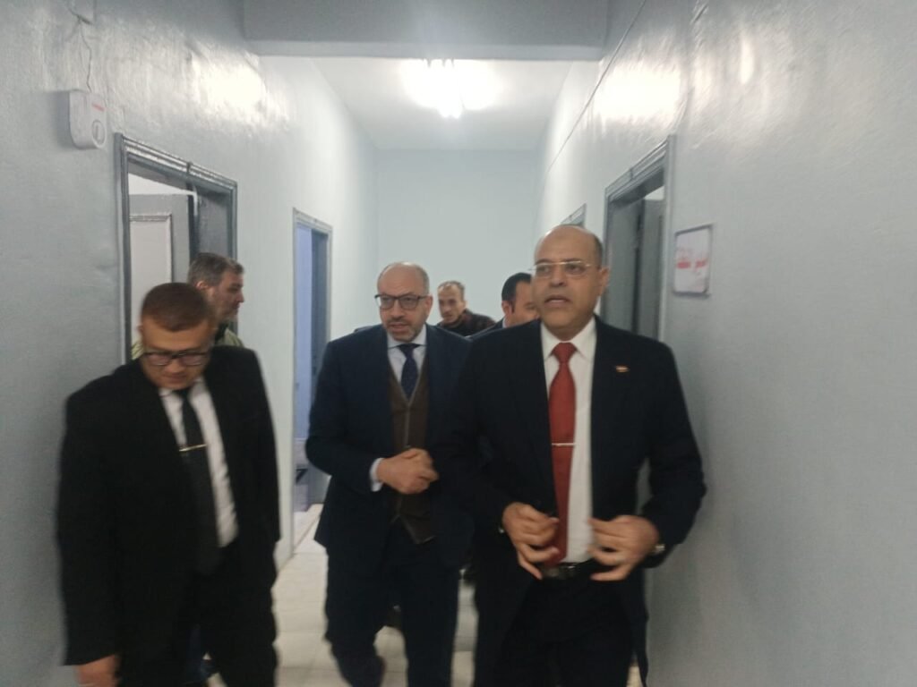 بعد التطوير محمد جبران وزير العمل المصري يتفقد مكتب منطقة عمل بولاق الدكرور