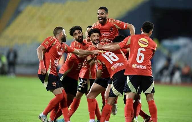 الاهلي يسقط سموحة بهدفان ليرتفع رصيد الاحمر إلى 15 نقطة ويستعيد قمة الدوري 