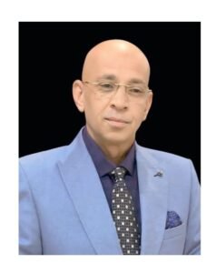 الكاتب الصحفي حسن النجار