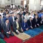حازم الاشمونى محافظ الشرقية يؤدي صلاة عيد الفطر بمسجد الفتح بمدينة الزقازيق 