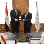 محافظ دمياط يبحث سبل التعاون التعليمي والتكنولوجي خلال زيارته لوكالة الفضاء المصرية 
