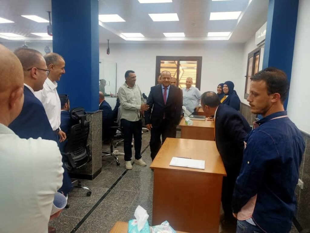 رئيس "القناة لتوزيع الكهرباء" يبحث مع محافظ شمال سيناء خطة شاملة لتنمية القطاع