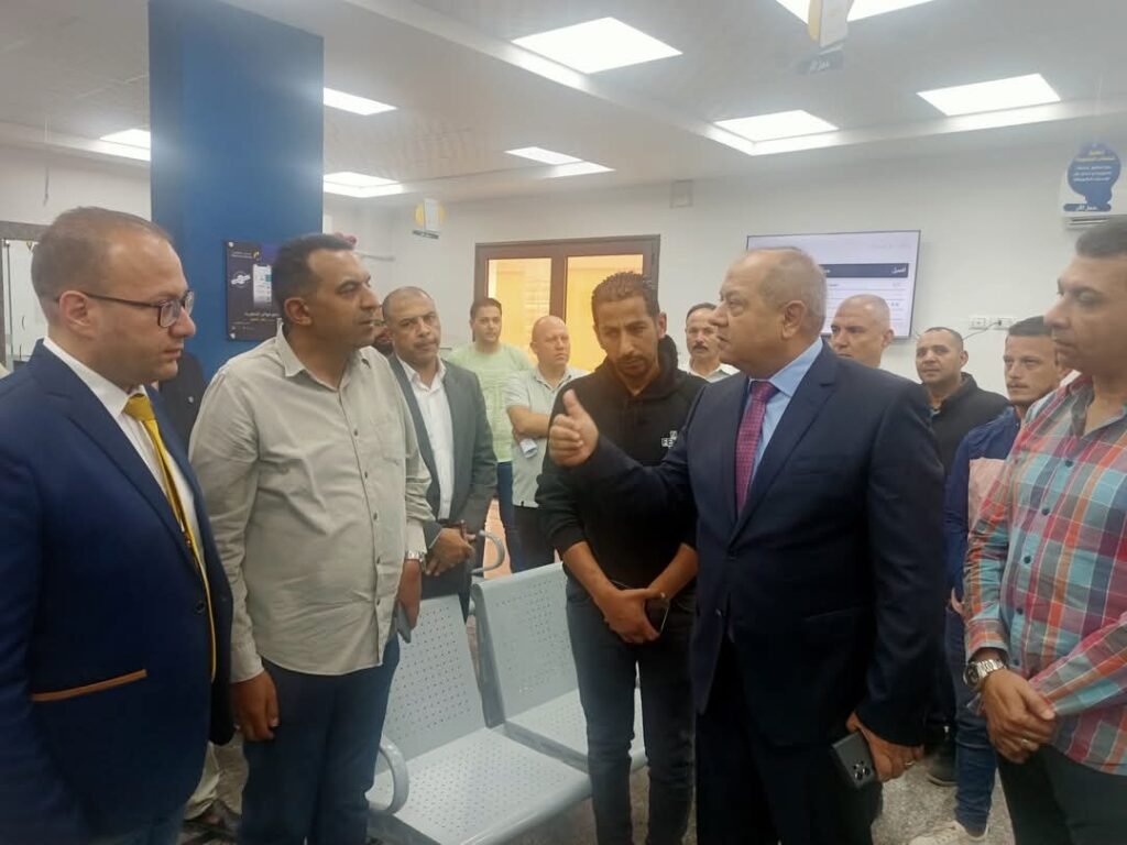 رئيس "القناة لتوزيع الكهرباء" يبحث مع محافظ شمال سيناء خطة شاملة لتنمية القطاع