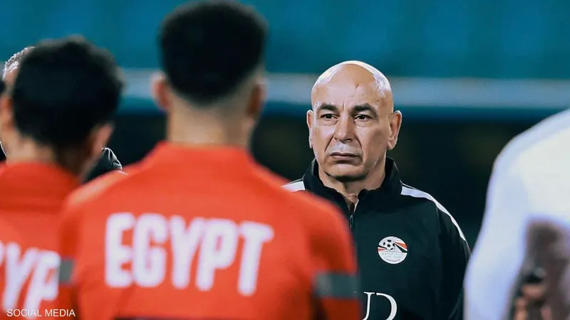 إمام عاشور يفتح باب العودة للفراعنة.. ورسالة "الندم الذهبي" تقنع حسام حسن 