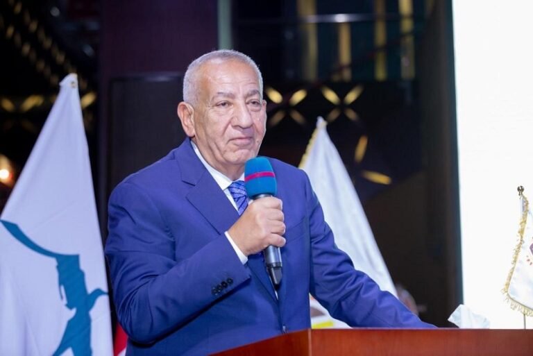 كامل أبو علي يتراجع عن استقالته: المصري في قلبي ولن أتخلى عنه 