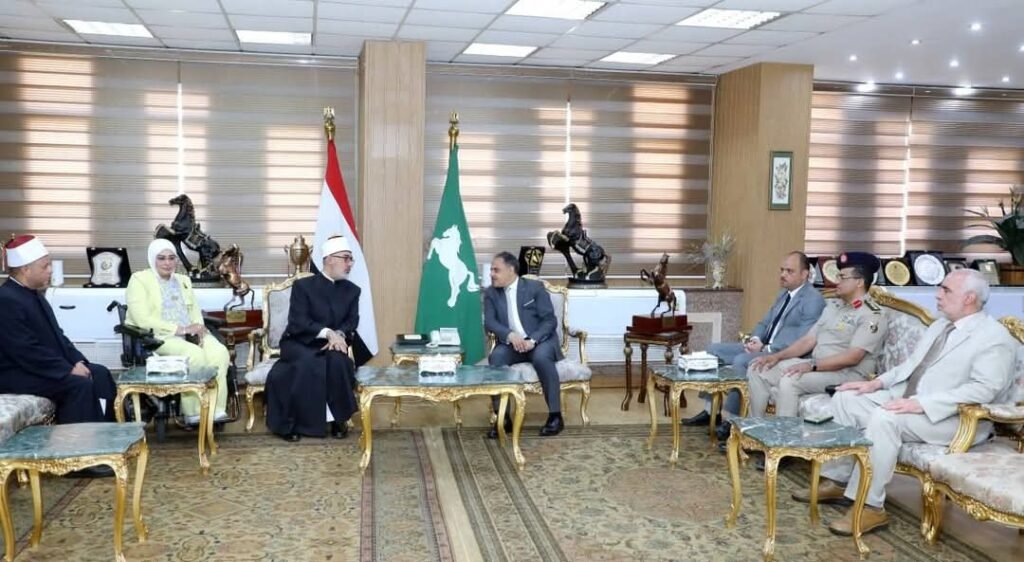 محافظ الشرقية يستقبل مفتي الجمهورية ويكرم حفظة القرآن الكريم