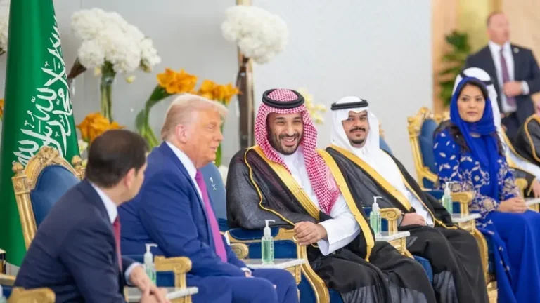 ترامب في الخليج.. زيارات تاريخية تعيد رسم خارطة الشراكة الاقتصادية والأمنية 
