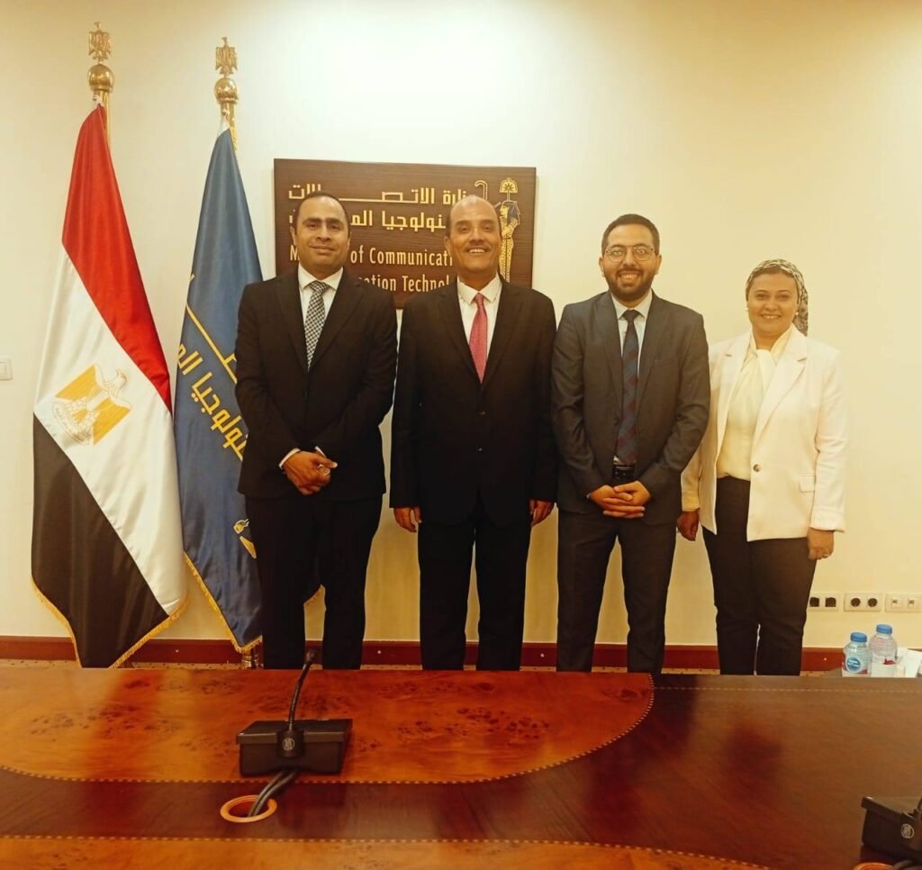 "الاتصالات" وجامعة العريش تؤهلان 7200 شاب سيناوي لسوق العمل الرقمي