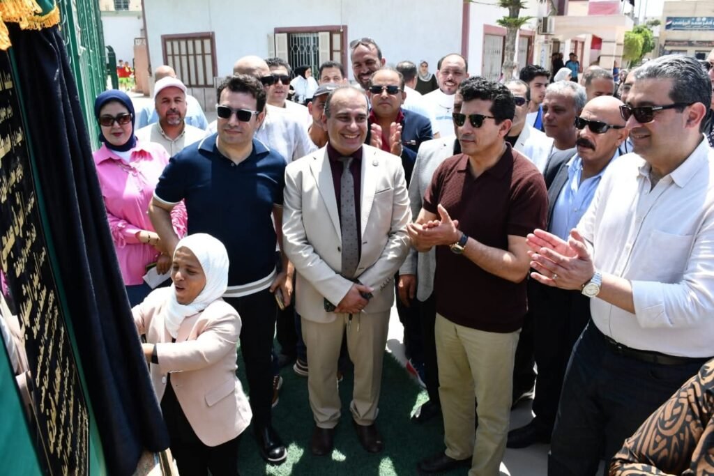 وزير الشباب ومحافظ دمياط يفتتحان منشآت رياضية متطورة