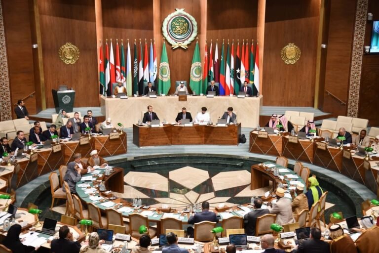 وفد من البرلمان العربي برئاسة اليماحي يزور معبر رفح لدعم غزة إنسانيًا 