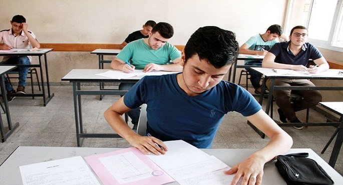 بالأسماء والصور.. تسريب مزعوم لأسئلة فيزياء الثانوية والتعليم يتحرك 
