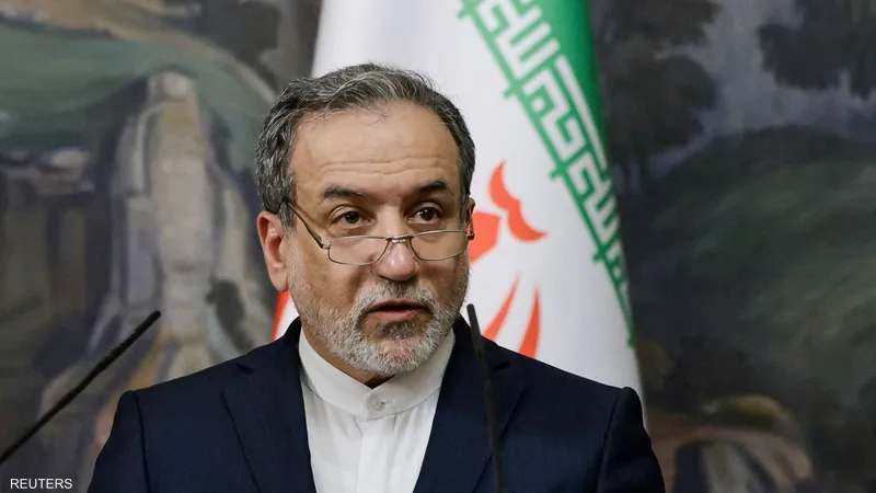 إيران تتعهد بالتخصيب وتواجه الترويكا بمحادثات نووية حاسمة بإسطنبول 