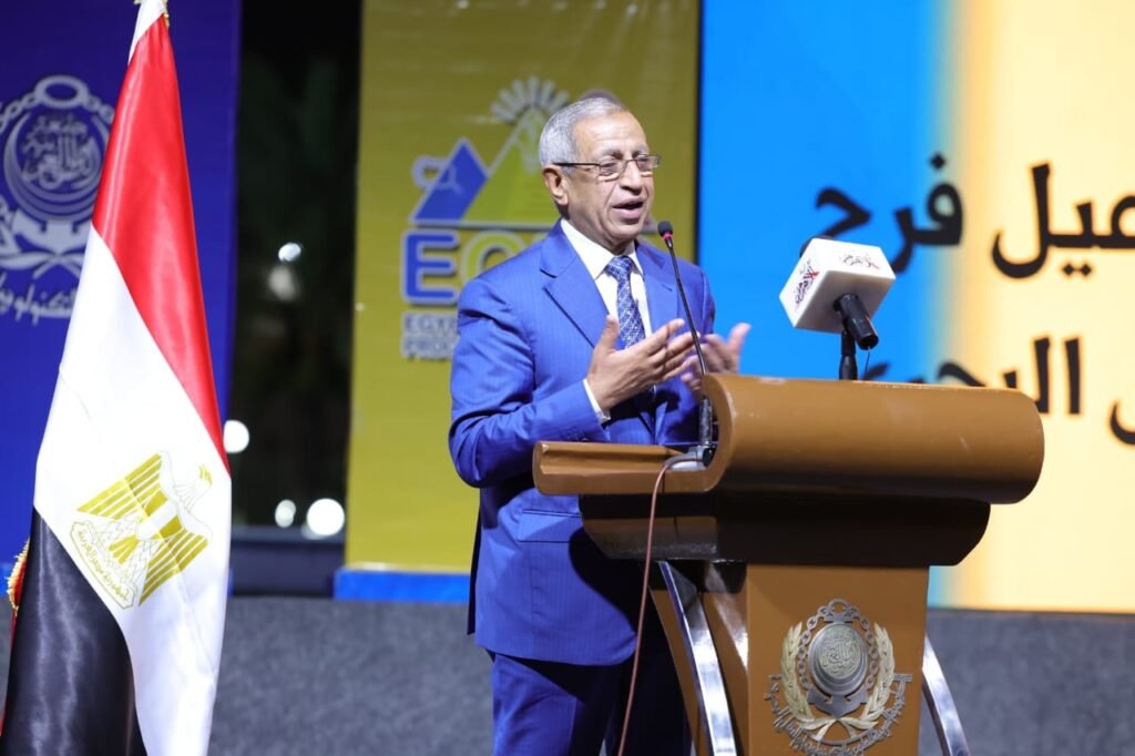 وزيرا الاتصالات والشباب يكرمان الفائزين بالمسابقة المصرية للبرمجة لشباب الجامعات