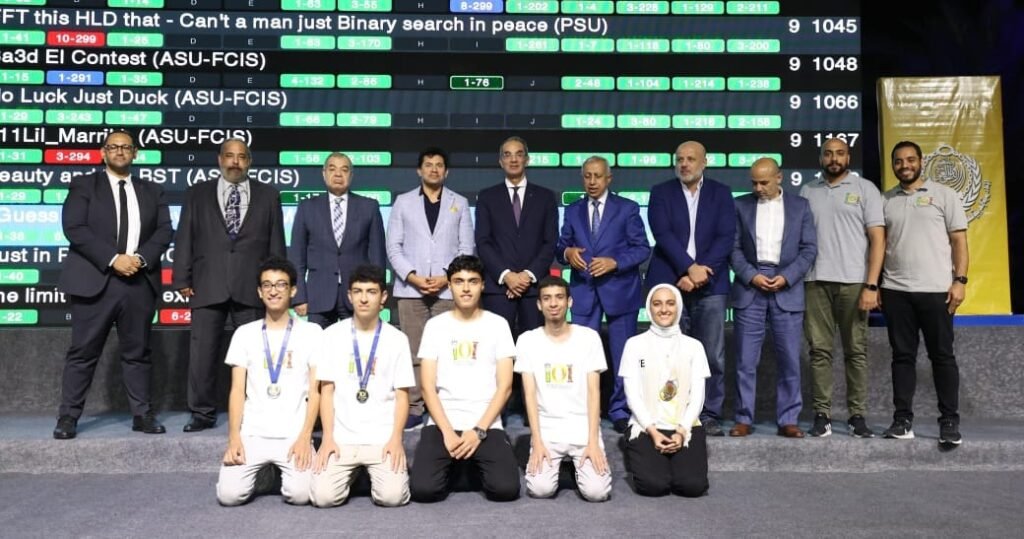 وزيرا الاتصالات والشباب يكرمان الفائزين بالمسابقة المصرية للبرمجة لشباب الجامعات