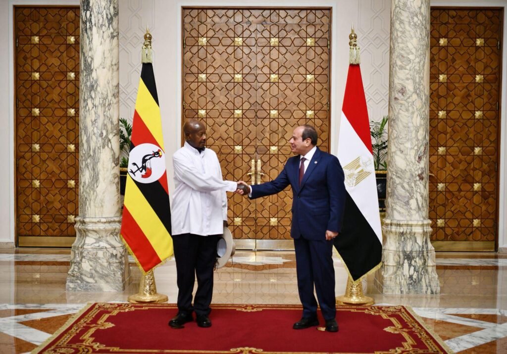 الرئيس السيسي وموسيفيني يبحثان تعزيز التعاون الاستراتيجي وحماية الأمن المائي لنهر النيل 