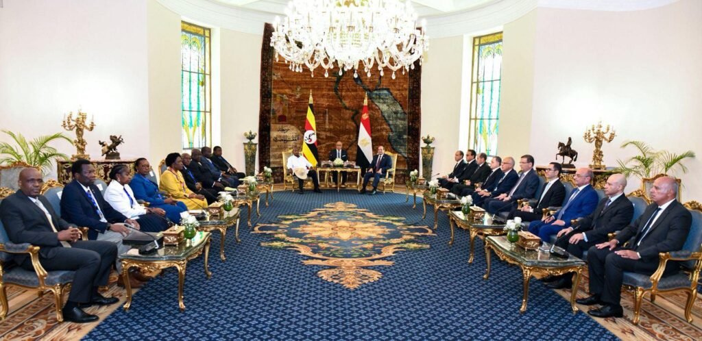 الرئيس السيسي وموسيفيني يبحثان تعزيز التعاون الاستراتيجي وحماية الأمن المائي لنهر النيل 