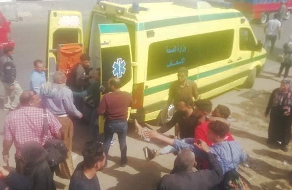 إصابة 5 في انقلاب ميكروباص بطريق بلبيس السلام أمام العبور 