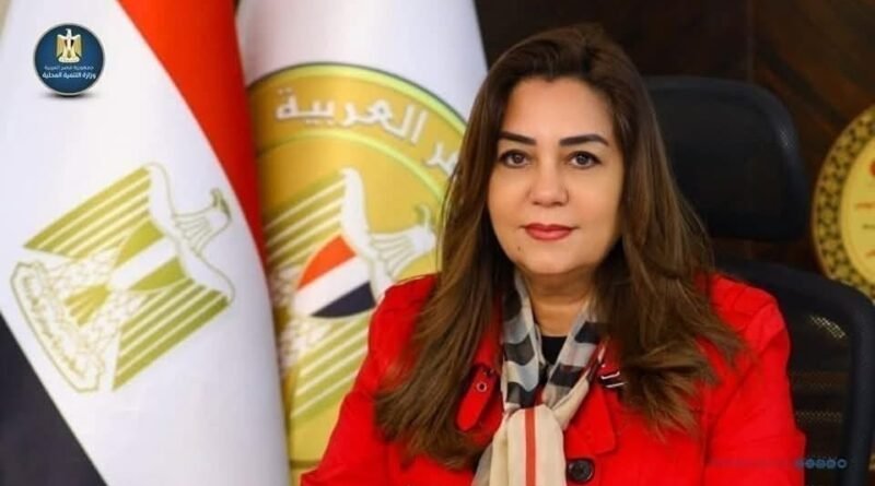 وزيرة التنمية المحلية تنعي عامل نظافة توفى أثناء عمله بالزقازيق 