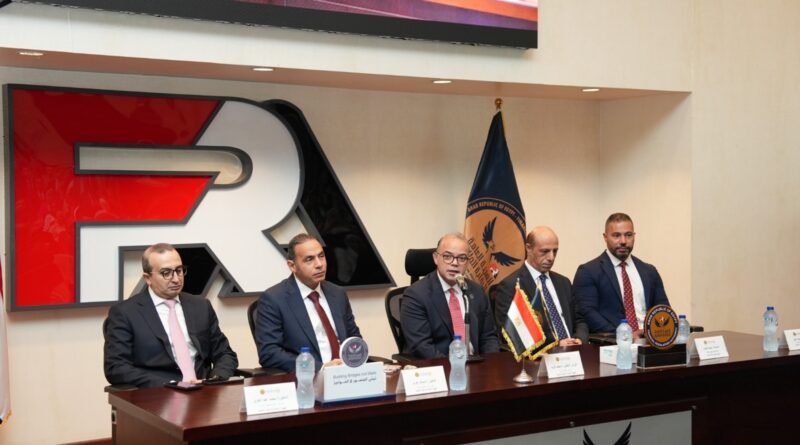 الرئيس السيسي يجدد تكليف محمد فريد لرئاسة الرقابة المالية لعام جديد 