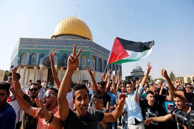 صحيفة واشنطن بوست وثيقة مسربة تكشف تعويضات مالية مقابل مغادرة الفلسطينيين ومشروعات استثمارية بقيمة 100 مليار دولار 