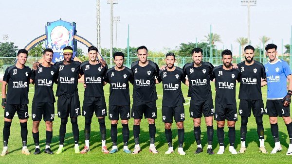 مدرب الزمالك فيريرا يحاضر لاعب الفريق قبل مواجهة وادي دجلة للانفراد بالصدارة 