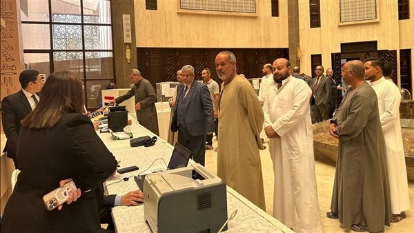 مشاركة منتظمة للمصريين بالسعودية في اليوم الثاني لانتخابات الشيوخ 