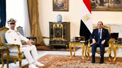 الرئيس عبد الفتاح السيسي يستقبل قائد القيادة المركزية الأمريكية
