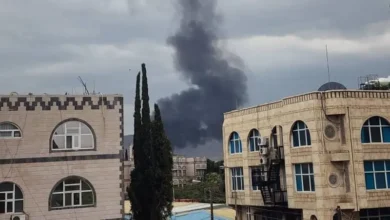 تصل إلى 46 قتيلاً و165 جريحاً غارات صنعاء ترتفع والحوثي يهدد إسرائيل