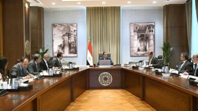 رئيس الوزراء المصري يتابع خطط تعزيز الاستثمار الصحي وتحفيز الشراكة مع القطاع الخاص 
