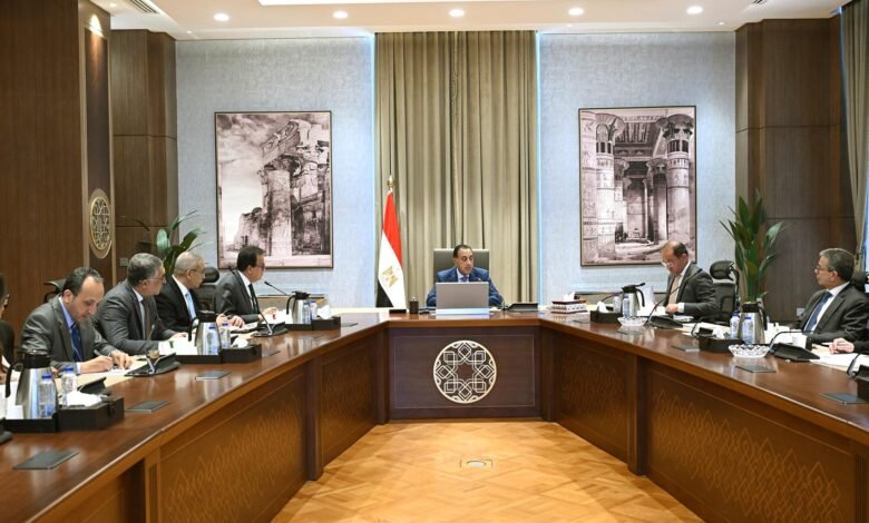 رئيس الوزراء المصري يتابع خطط تعزيز الاستثمار الصحي وتحفيز الشراكة مع القطاع الخاص 