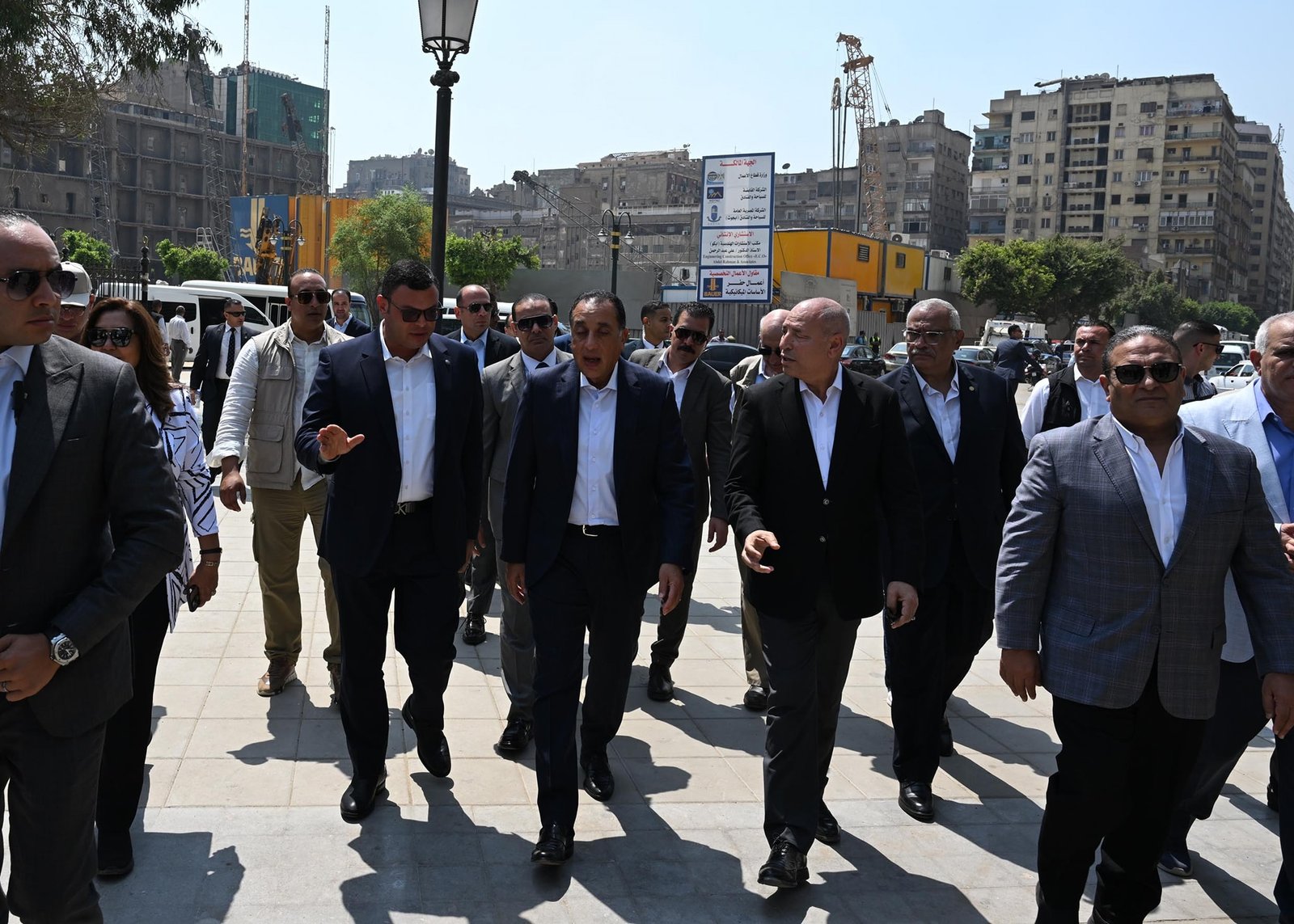 مدبولي يتفقد حديقة الأزبكية التراثية بعد تطويرها ويستعد لافتتاحها قريباً 