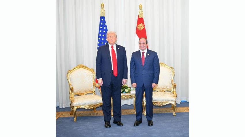 الرئيس السيسي يستقبل نظيره الأمريكي ترامب بقمة شرم الشيخ للسلام