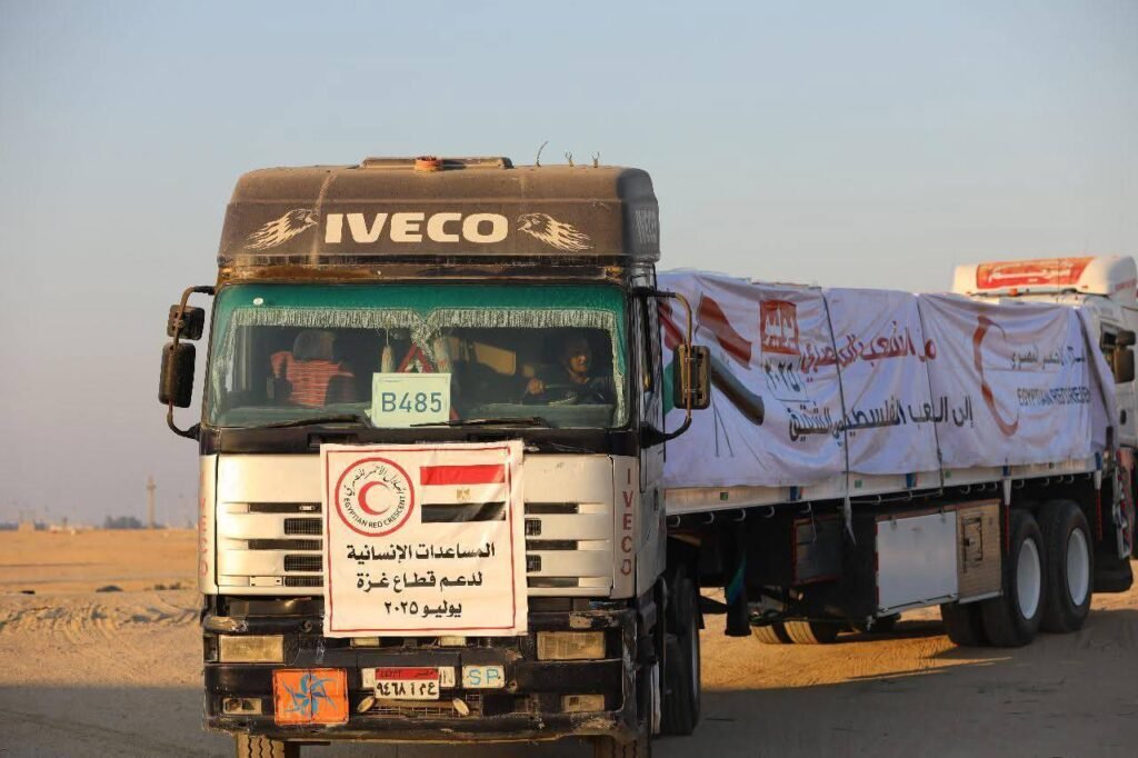 تحرك القافلة 52 من المساعدات المصرية نحو غزة اليوم