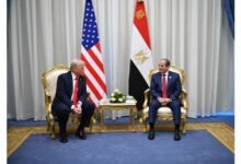 الرئيس السيسي يستقبل نظيره الأمريكي ترامب بقمة شرم الشيخ للسلام 
