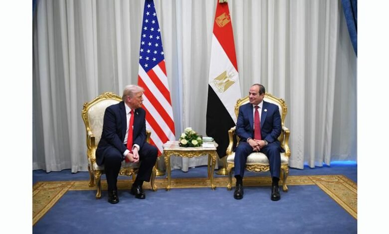الرئيس السيسي يستقبل نظيره الأمريكي ترامب بقمة شرم الشيخ للسلام