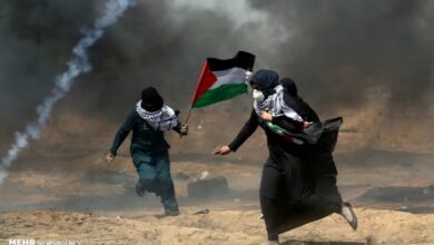 بعد عامين من الأسر.. مفاجأة مؤثرة لمصور فلسطيني محرر 